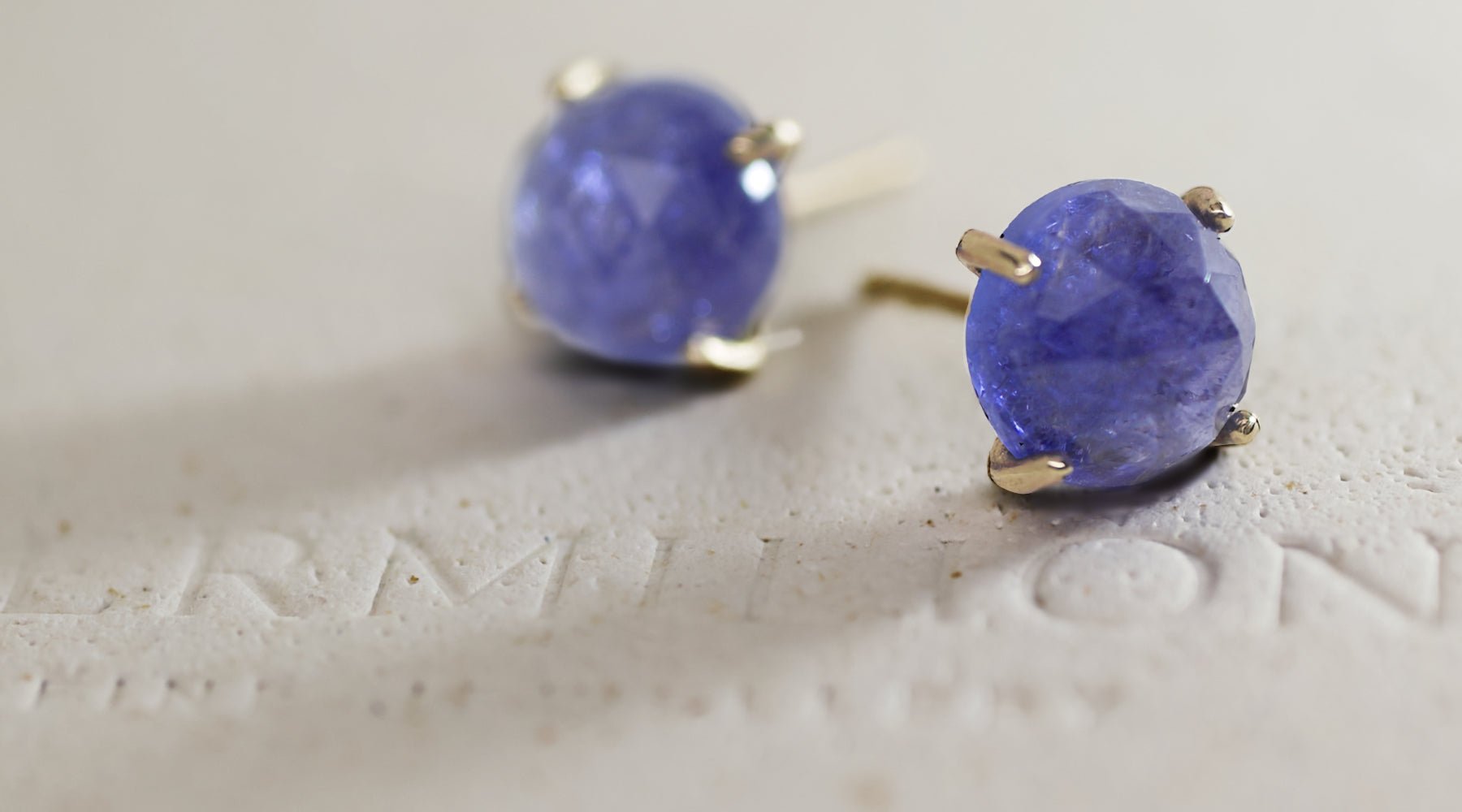 tanzanite jewellery history blog