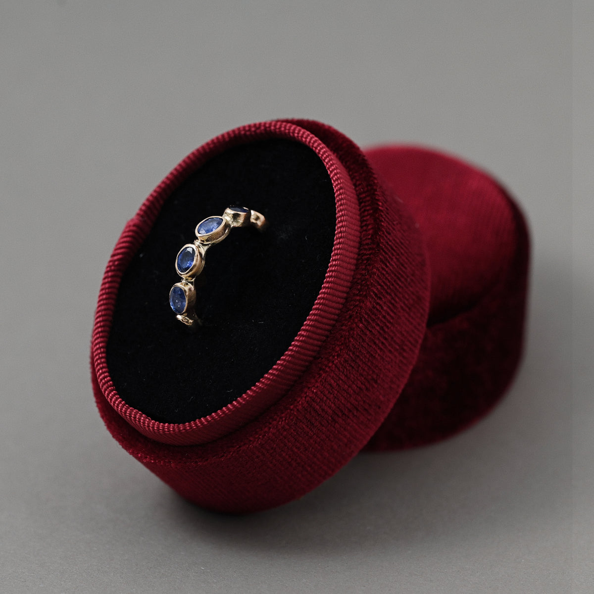 Cosima Ceylon Blue Sapphire Pinky Ring