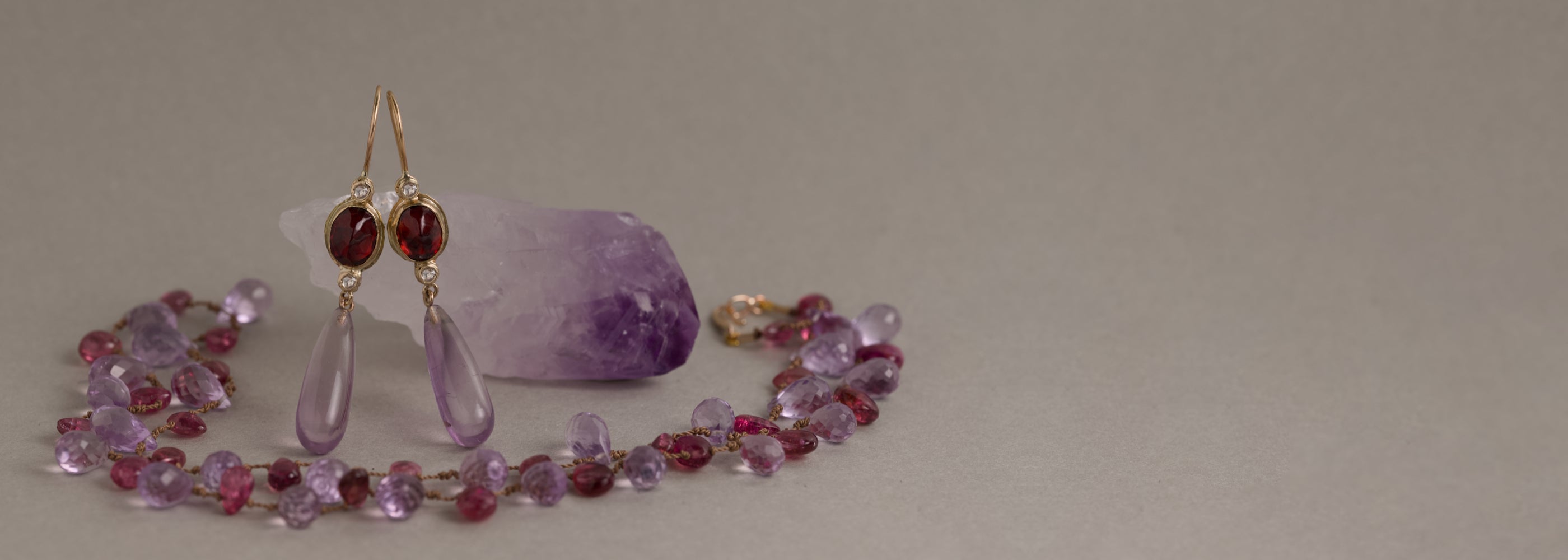 Jewellery set of Amethyst Earrings and Necklace in 14ct gold