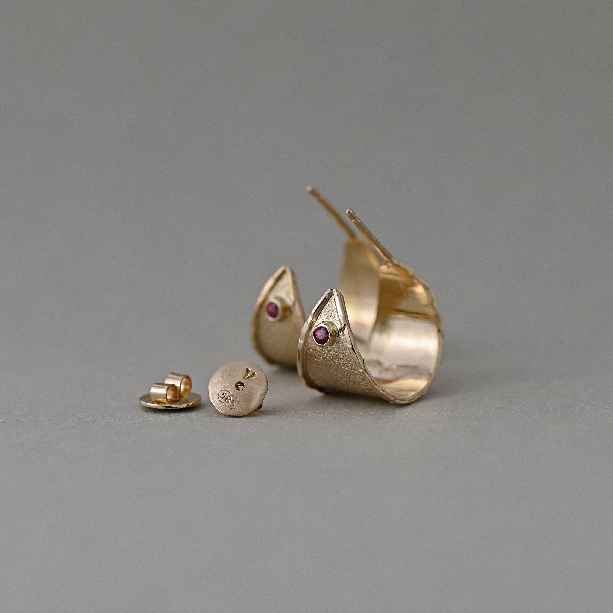 Oro 14ct Gold Hoop Earrings