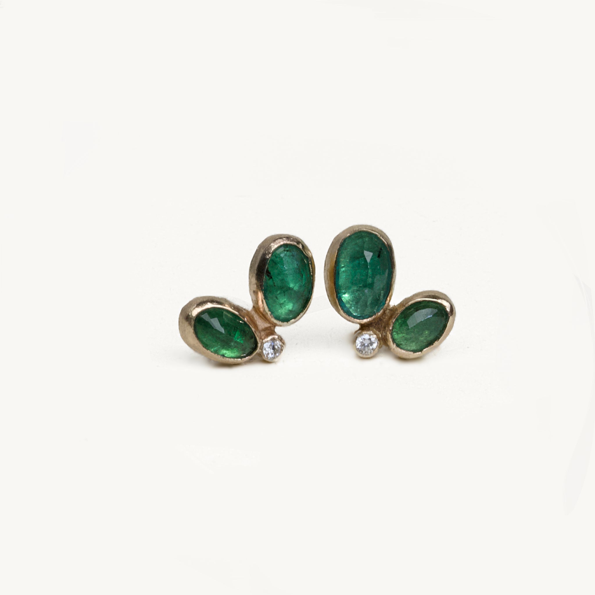 Ala Emerald Earrings