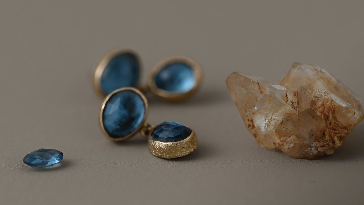 London Blue Topaz—The Origin of its Twilight Hue