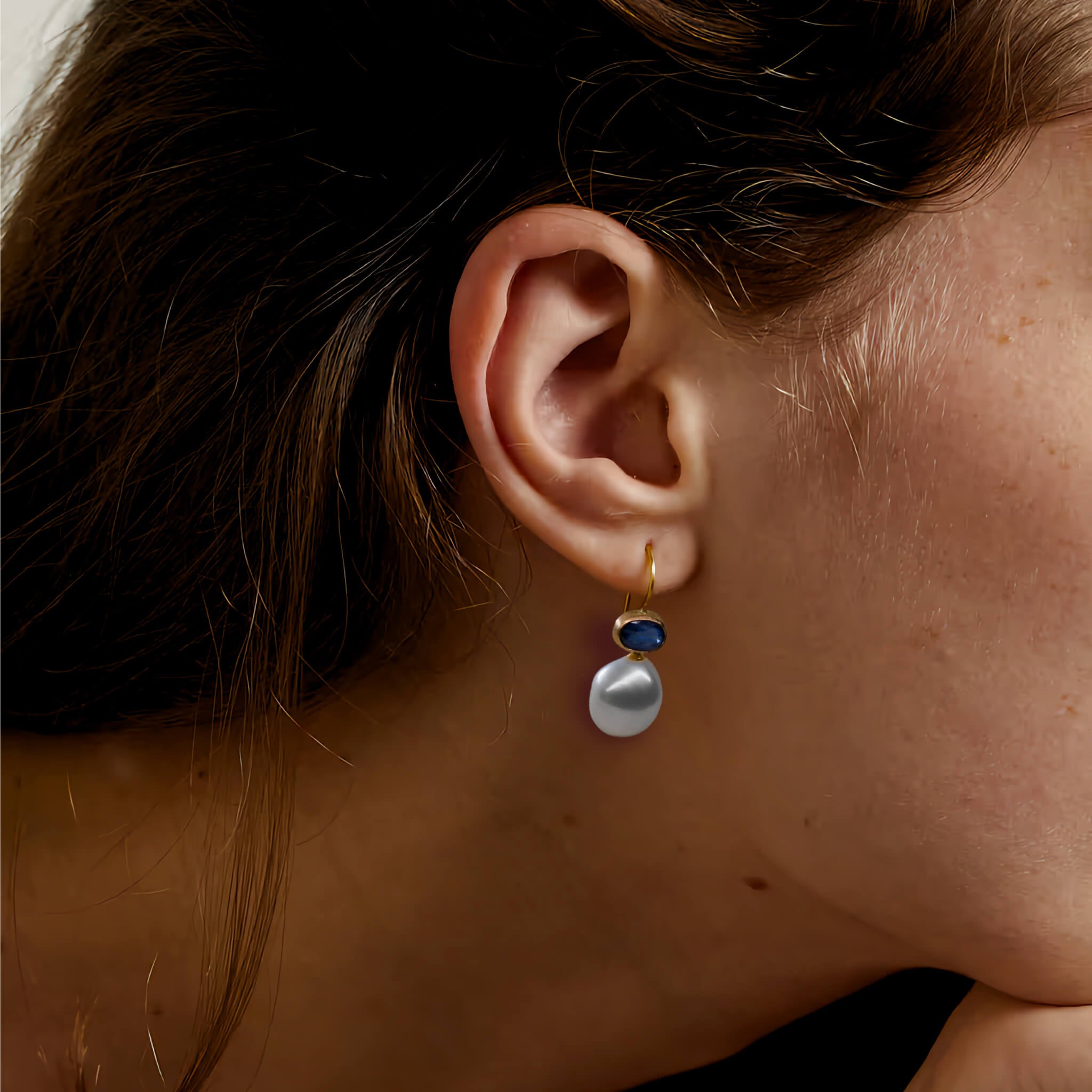 model sapphire pearl earrings