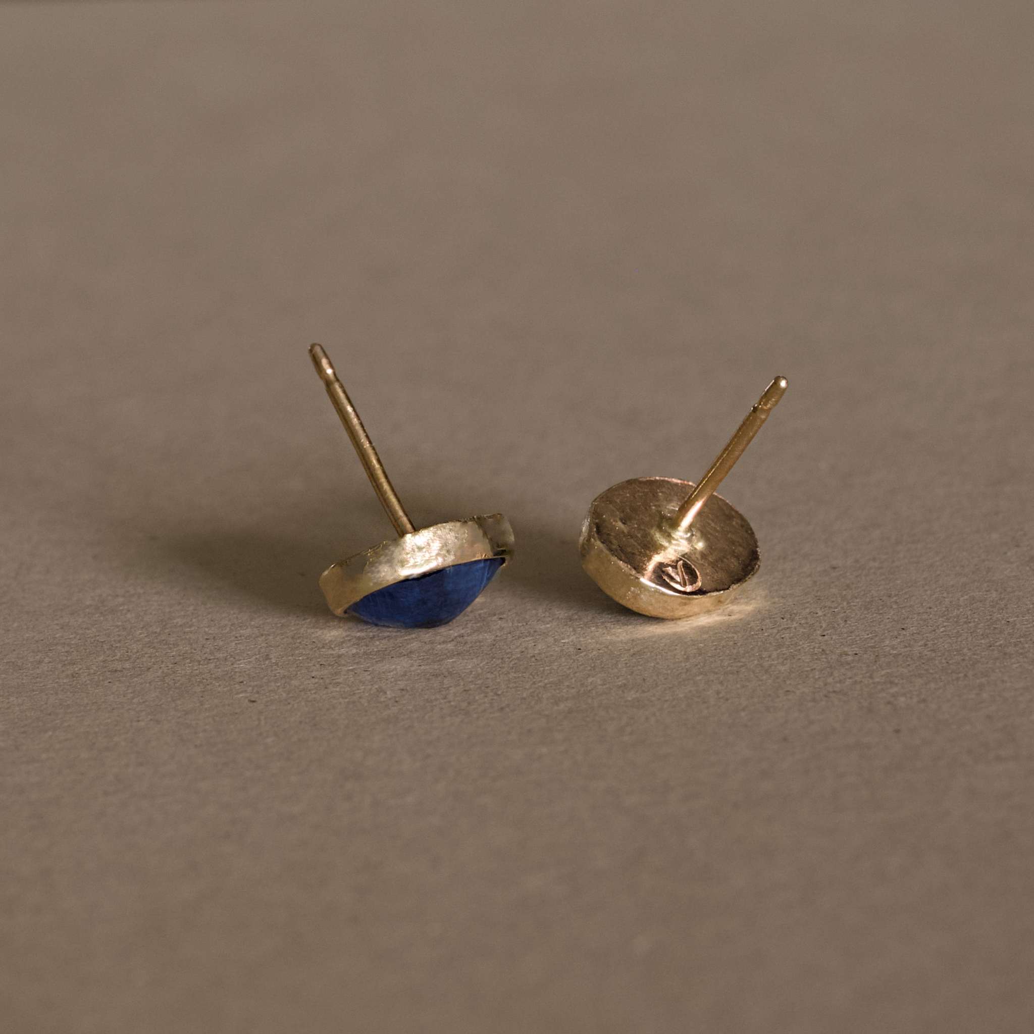 Sapphire earrings in 14ct gold 