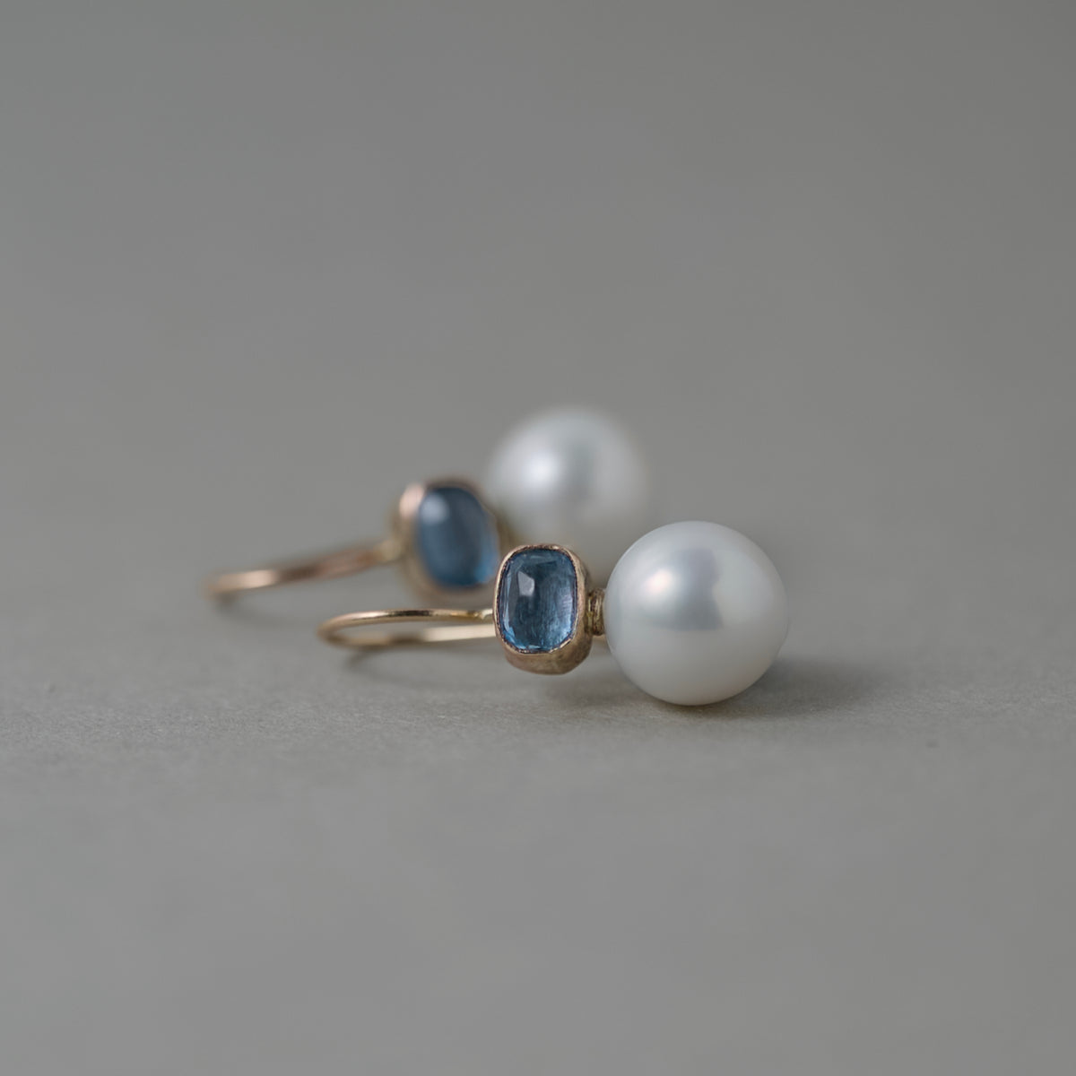 Santa Maria aquamarine and pearl drop earrings in 14k gold 