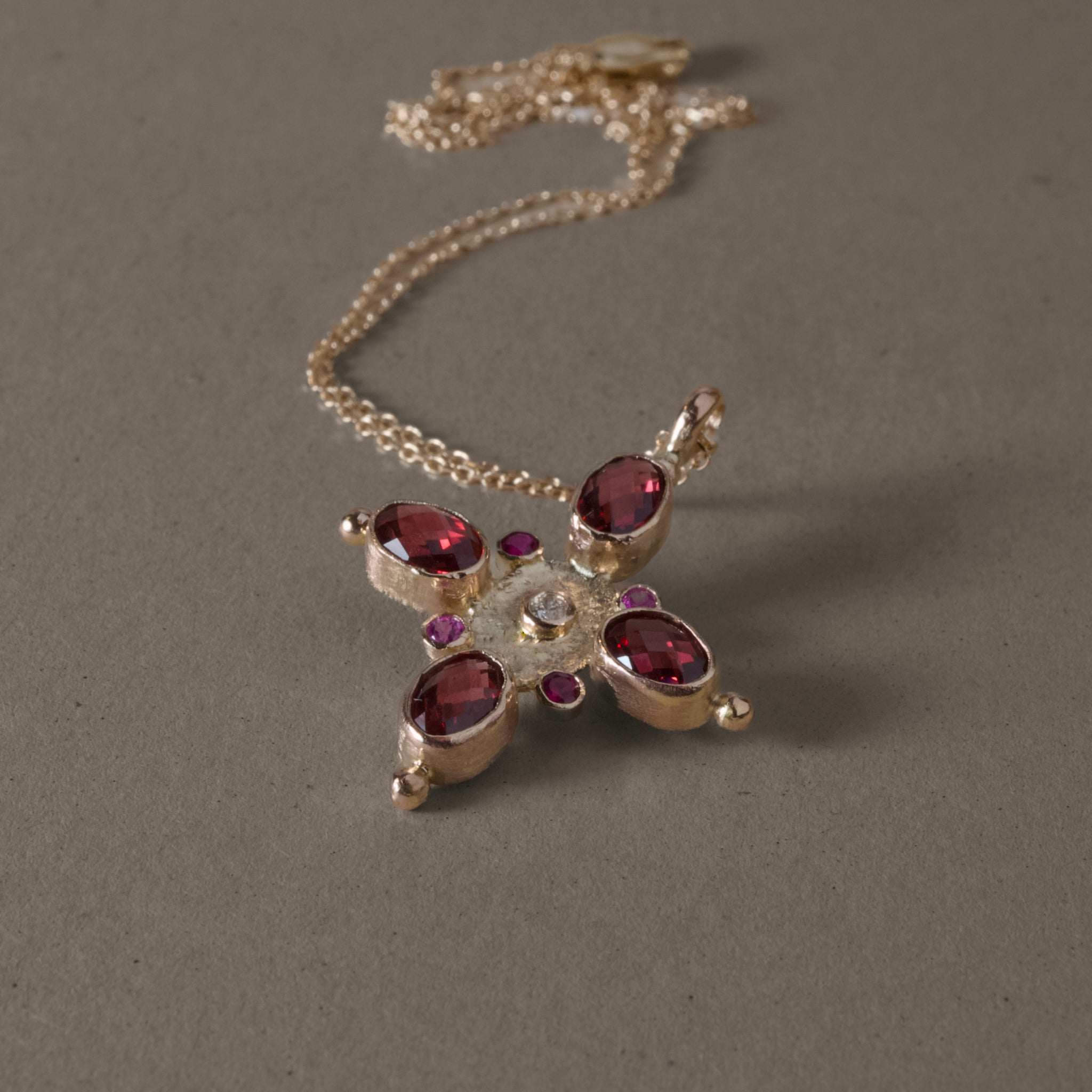 Stella Garnet Sapphire Necklace